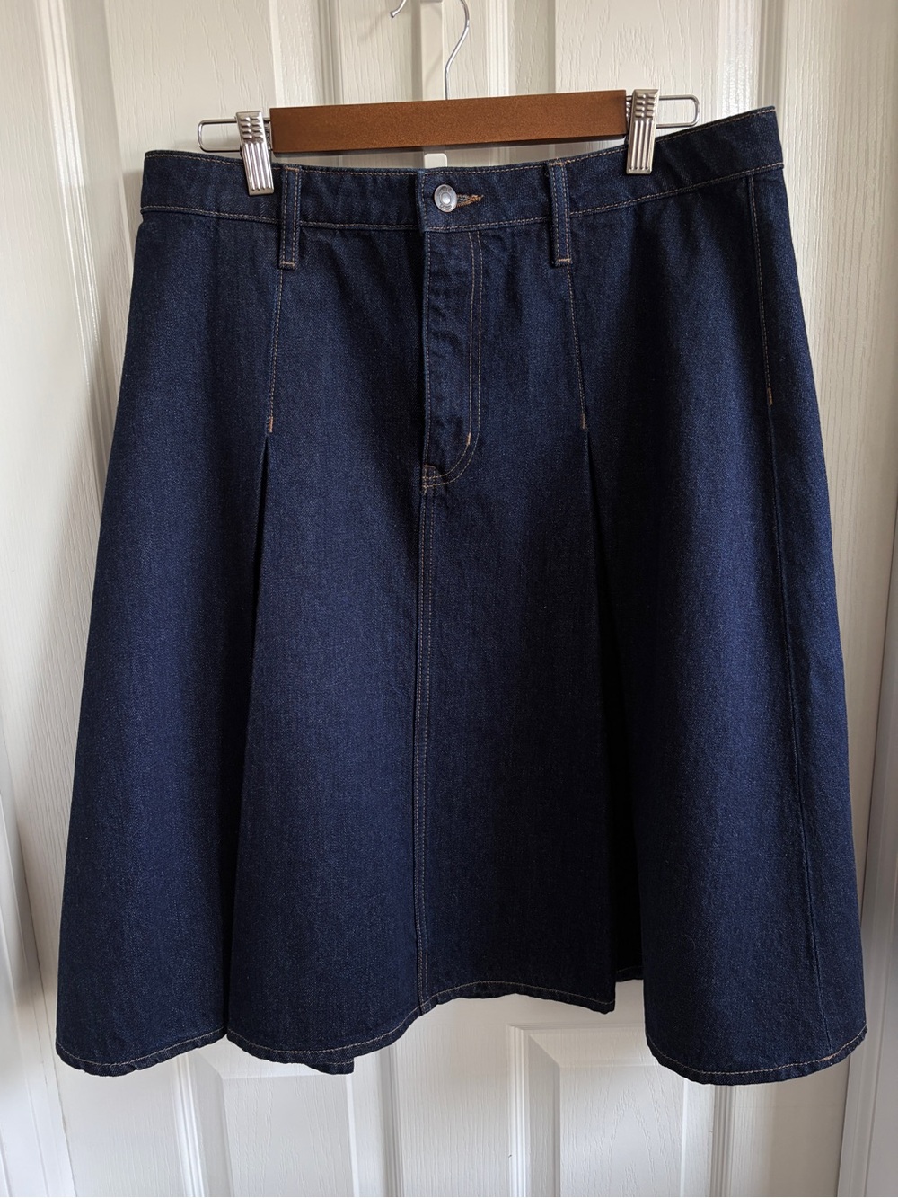 Wilfred Aritzia Billet No-Stress Dark Blue Denim Skirt Size 30 NWT